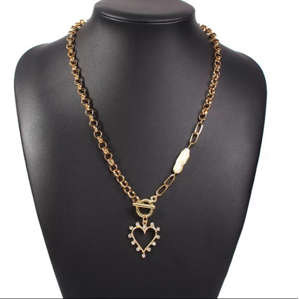 Fashion Chunky Gold Tone Pear Necklace - Picture 2 of 4